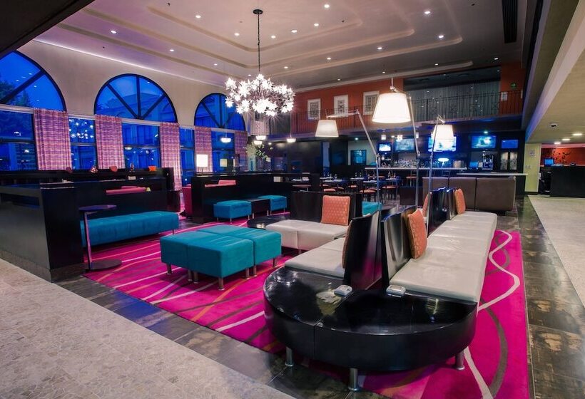 فندق Courtyard Toluca Airport