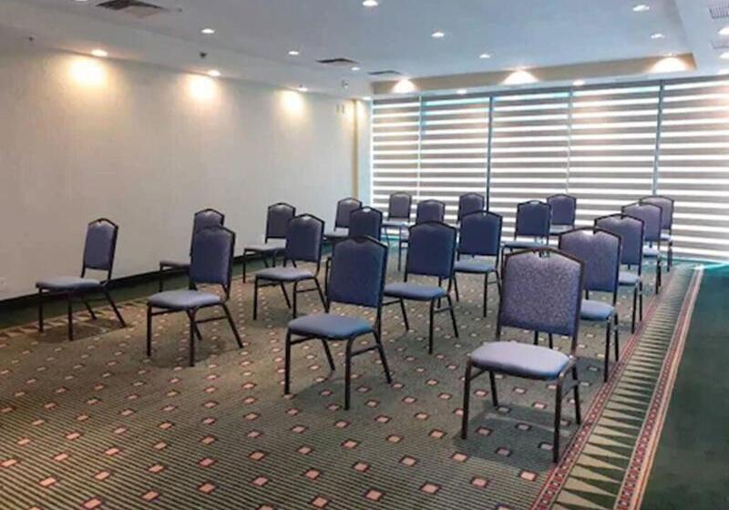 فندق Courtyard Toluca Airport