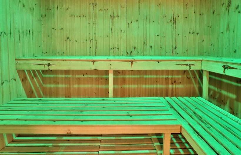 Отель Crowne Plaza Venice East, An Ihg