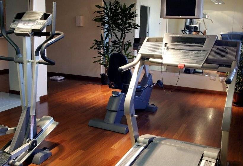 Отель Crowne Plaza Venice East, An Ihg