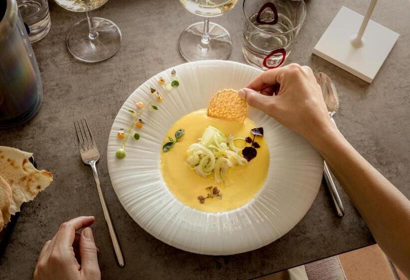 هتل Cruccùris Resort Adults Only