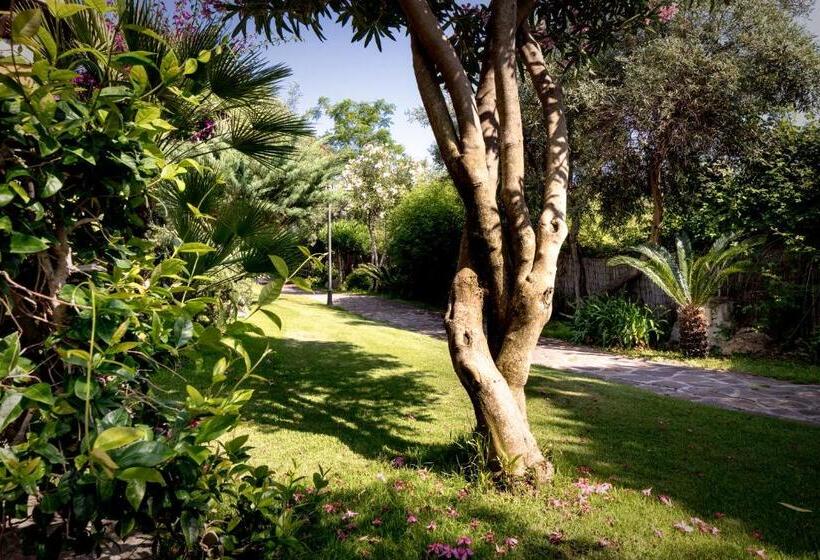 هتل Cruccùris Resort Adults Only