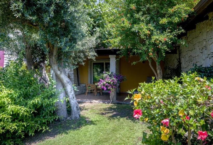 هتل Cruccùris Resort Adults Only