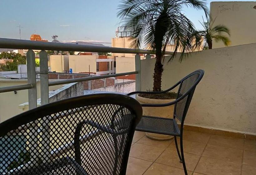 Отель Enterprise Inn Poliforum