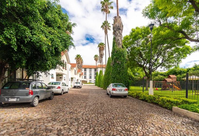 فندق Flamingo Inn