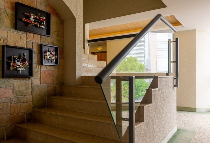 فندق Flamingo Inn