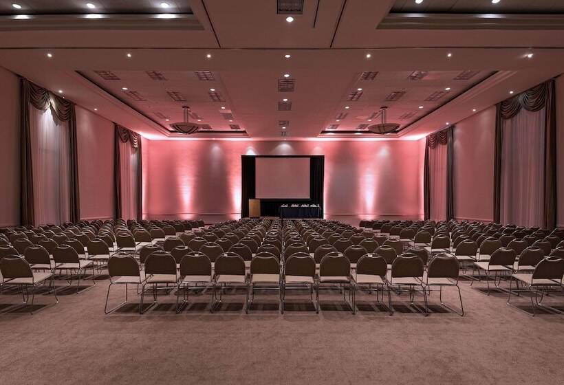 ホテル Four Points By Sheraton Galerias Monterrey