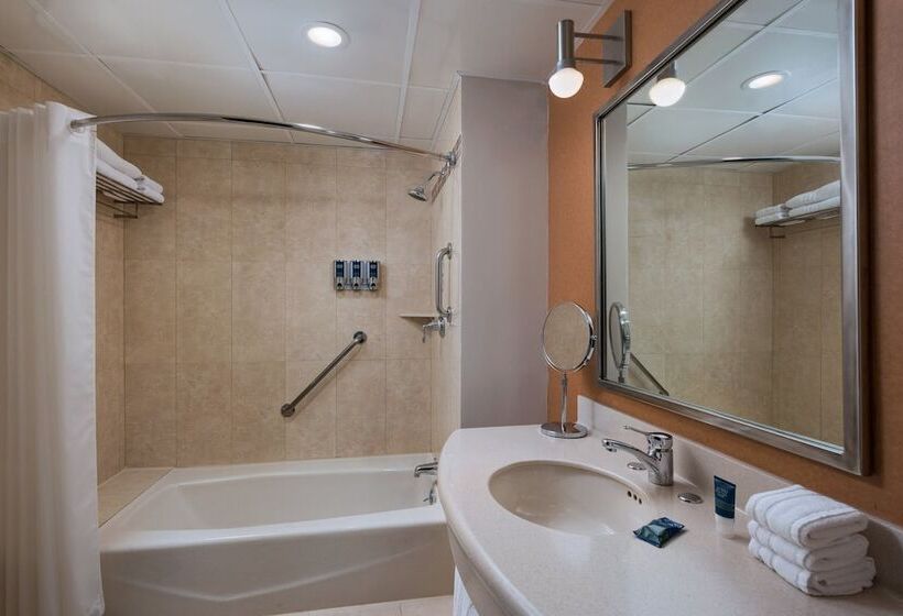 ホテル Four Points By Sheraton Galerias Monterrey