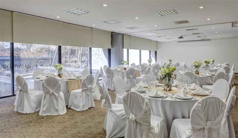 ホテル Four Points by Sheraton Montevideo