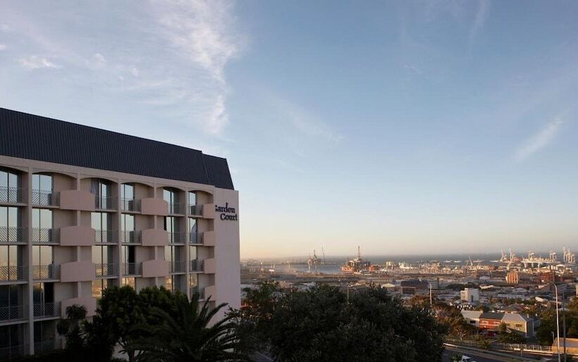 酒店 Garden Court Nelson Mandela Boulevard