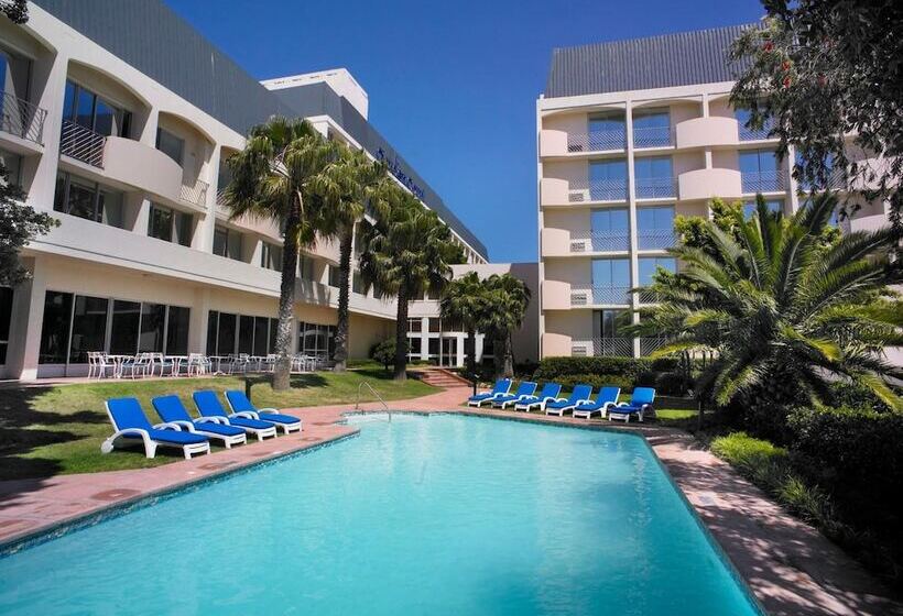 בית מלון כפרי Garden Court Nelson Mandela Boulevard