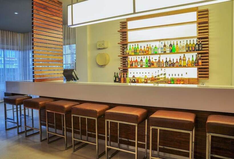 호텔 Garden Court Victoria Junction