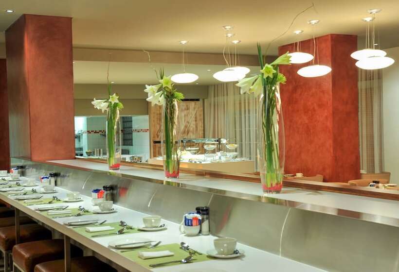 호텔 Garden Court Victoria Junction