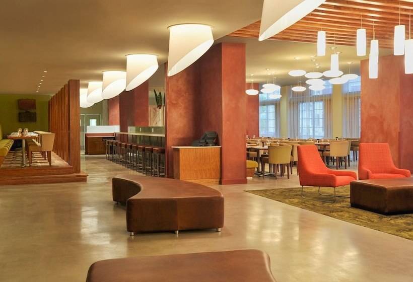 בית מלון כפרי Garden Court Victoria Junction