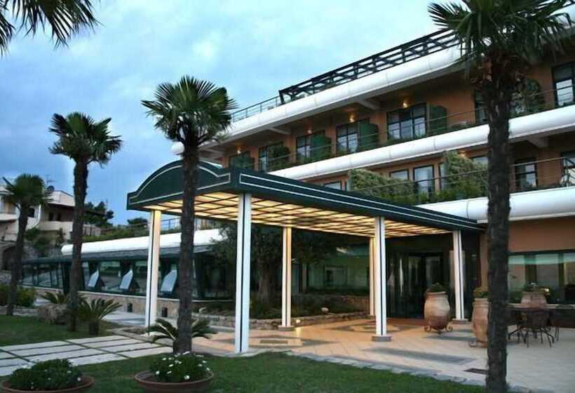 בית מלון כפרי Gli Dei