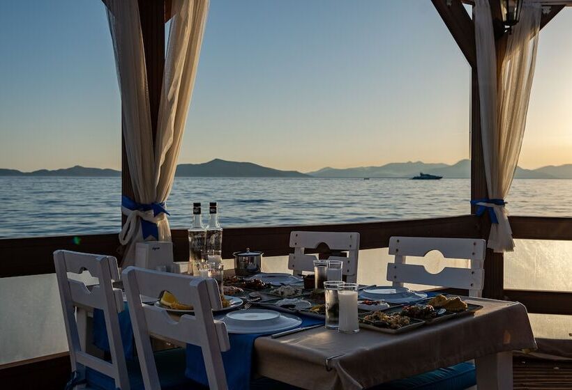 酒店 Golden Beach Resort & Spa