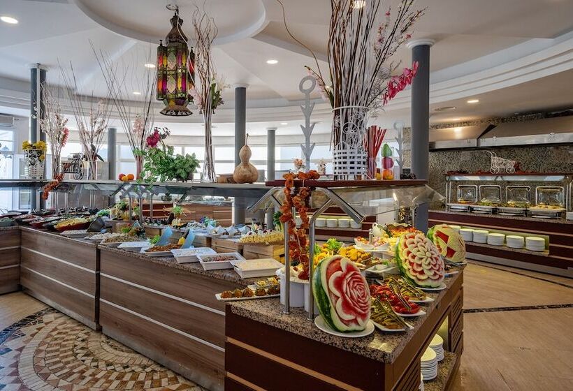 酒店 Golden Beach Resort & Spa