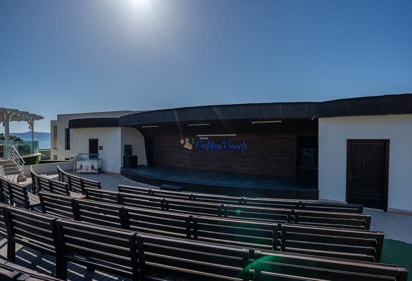 酒店 Golden Beach Resort & Spa