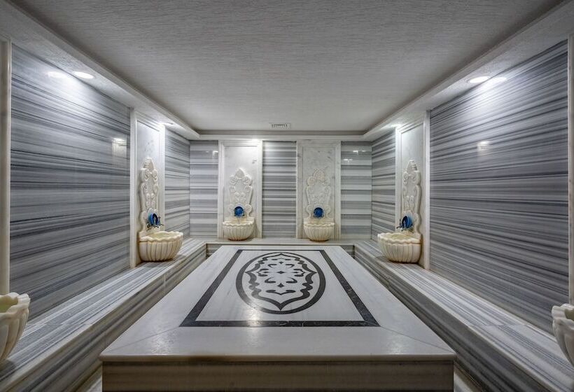 酒店 Golden Beach Resort & Spa