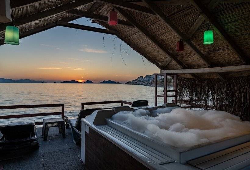 酒店 Golden Beach Resort & Spa