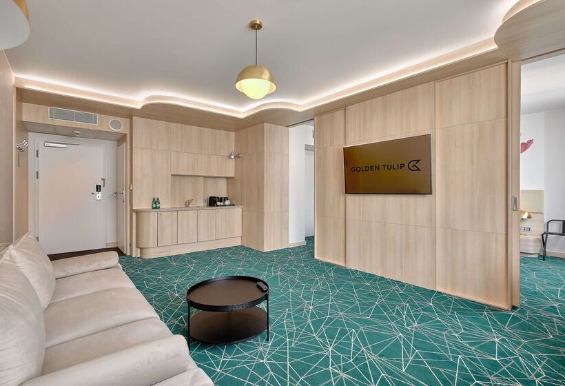 酒店 Golden Tulip Warszawa Centrum