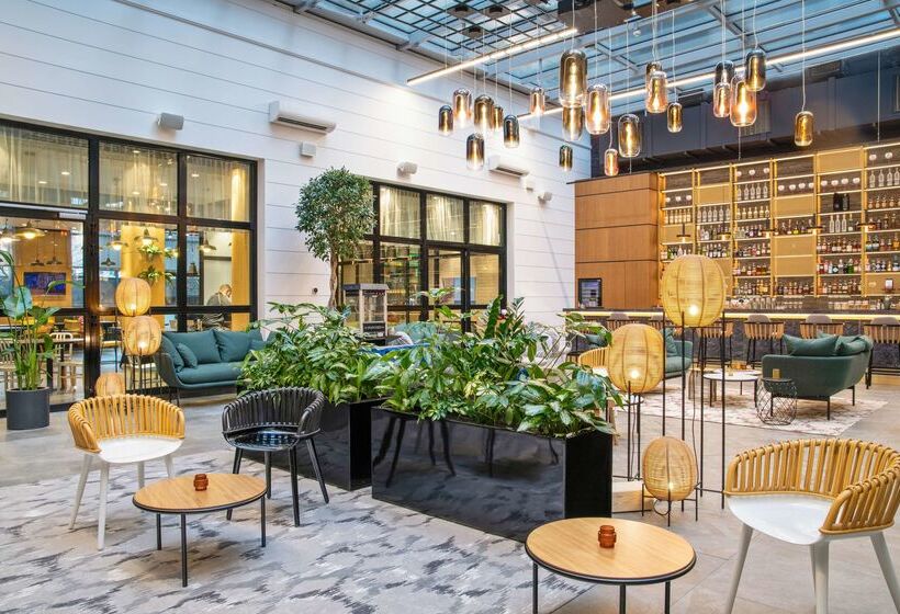 هتل Golden Tulip Warszawa Centrum