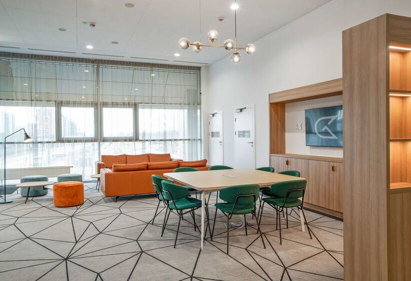 酒店 Golden Tulip Warszawa Centrum