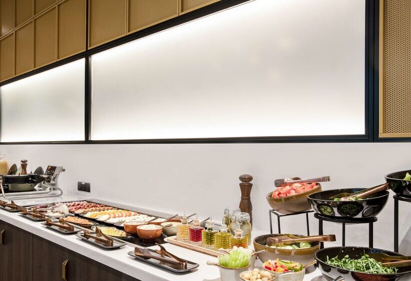 酒店 Golden Tulip Warszawa Centrum