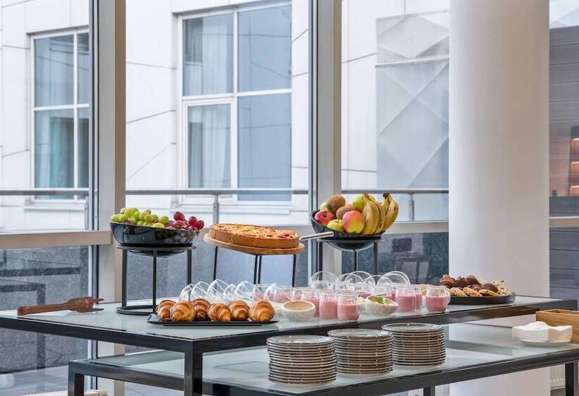 酒店 Golden Tulip Warszawa Centrum