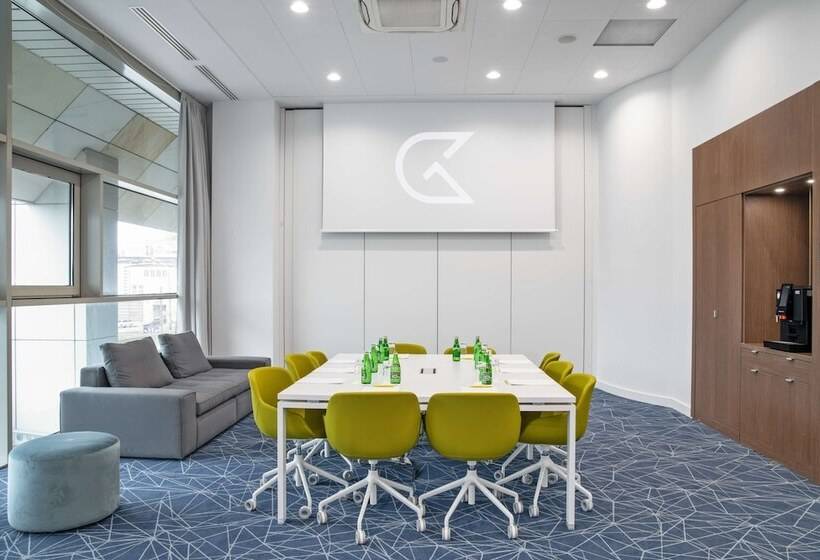 酒店 Golden Tulip Warszawa Centrum