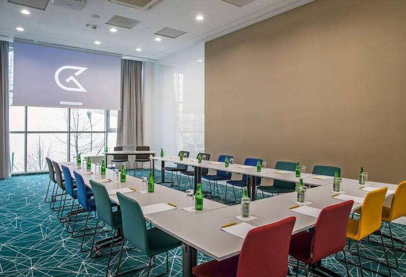 Отель Golden Tulip Warszawa Centrum