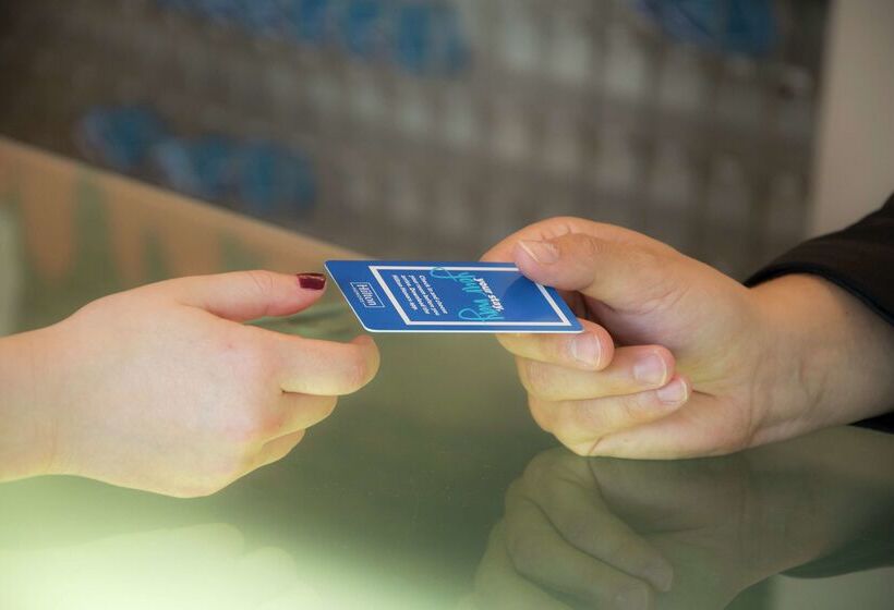 هتل Doubletree by Hilton Florence Metropole