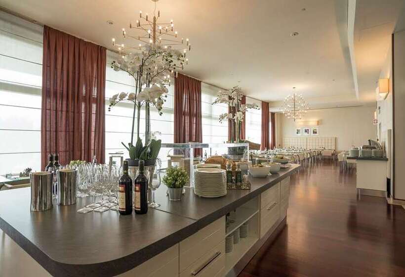 هتل Doubletree by Hilton Florence Metropole