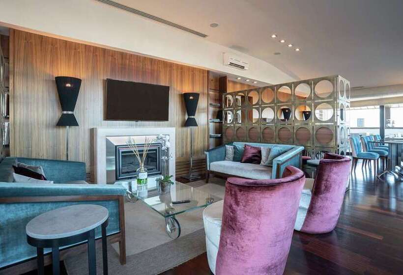 هتل Doubletree by Hilton Florence Metropole