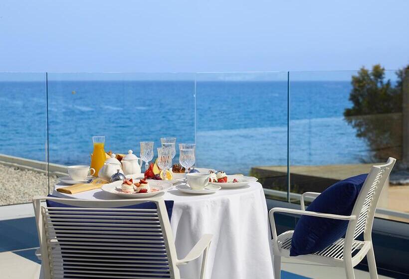 I Resort Beach Hotel & Spa