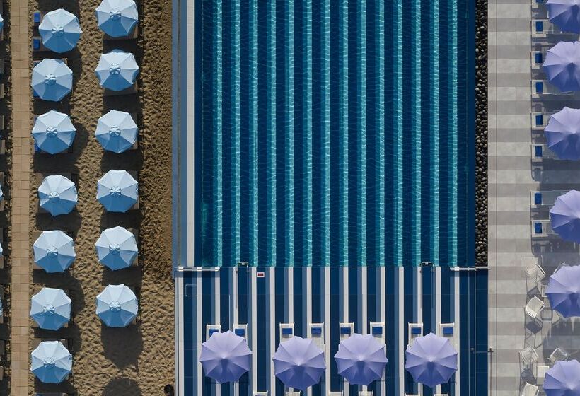 I Resort Beach Hotel & Spa