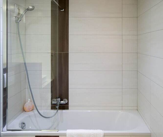 酒店 Ibis Styles Carcassonne La Cité