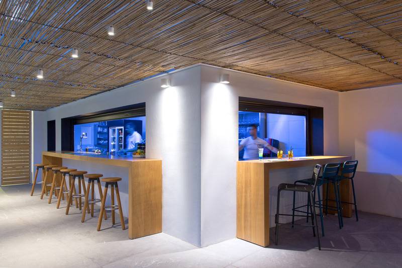 Отель Kamari Beach