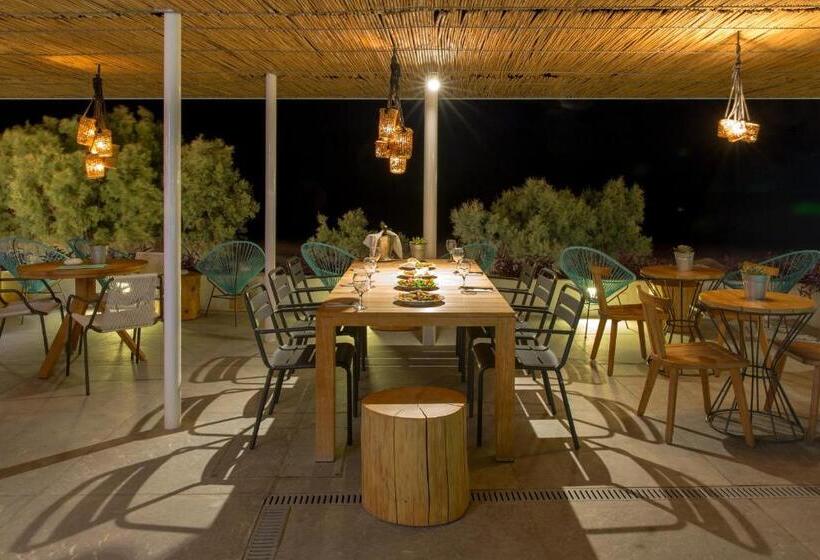 Отель Kamari Beach