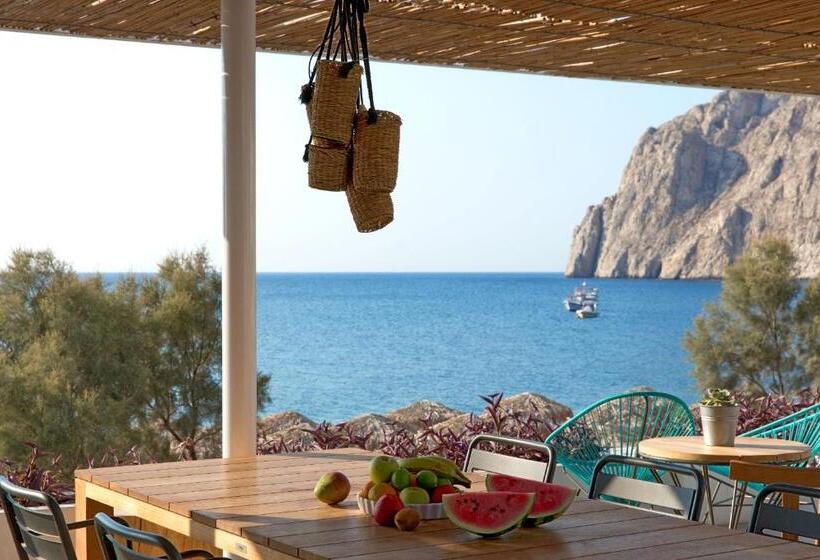 Отель Kamari Beach