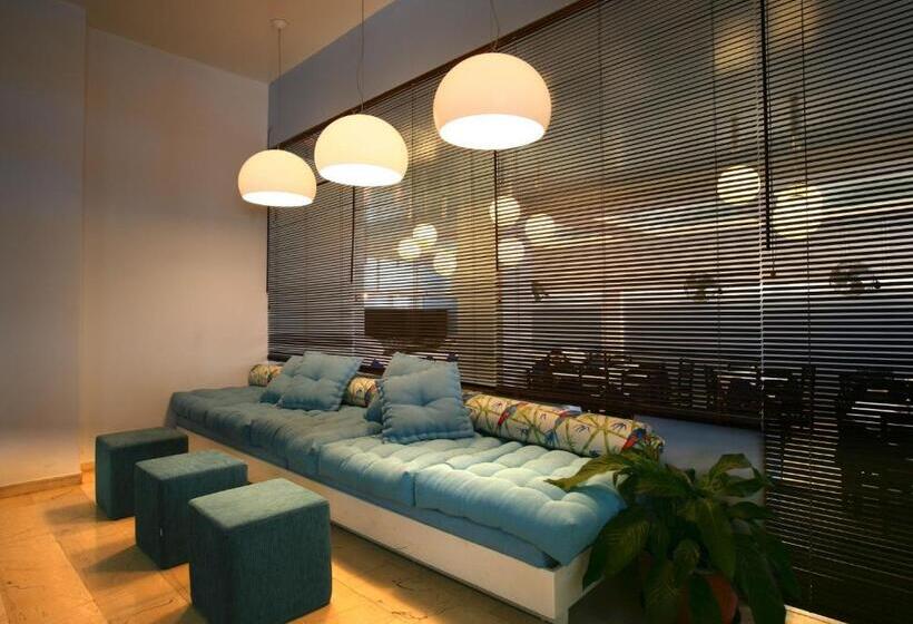 Отель Kamari Beach