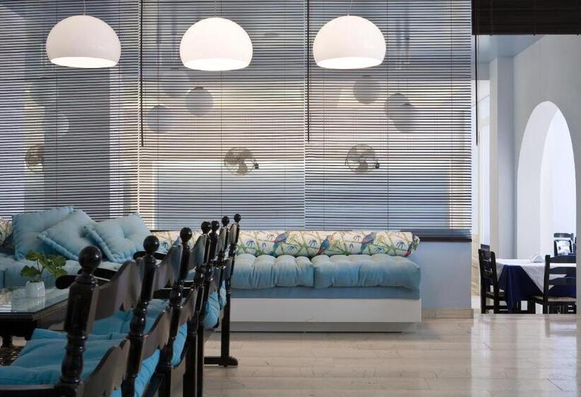 Отель Kamari Beach