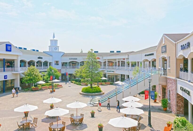 Отель Kansai Airport Washington