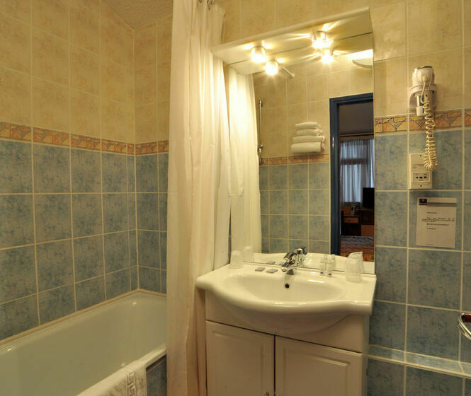 호텔 Hôtel & Résidence Nevers Nord / Varennes Vauzelles