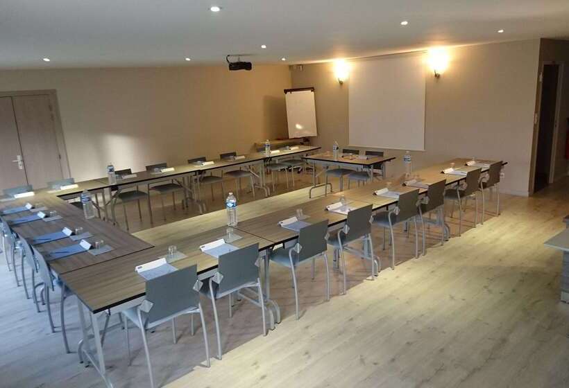 Отель Kyriad Toulouse Sud Roques