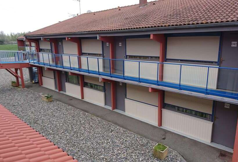 Отель Kyriad Toulouse Sud Roques