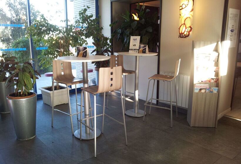 Отель Kyriad Toulouse Sud Roques