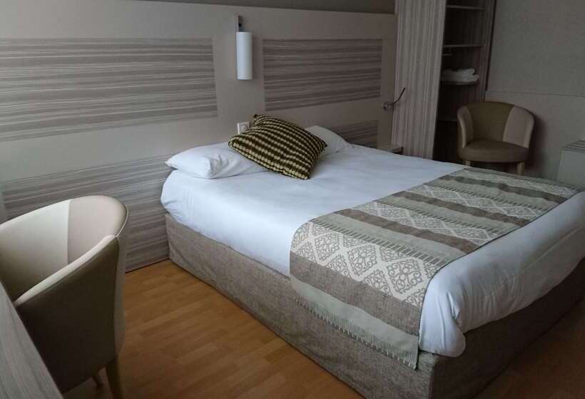 Отель Kyriad Toulouse Sud Roques