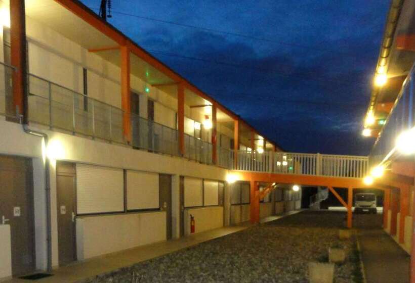 Отель Kyriad Toulouse Sud Roques