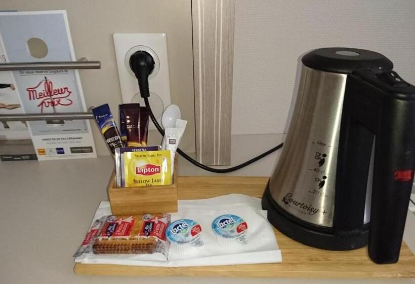 Отель Kyriad Toulouse Sud Roques